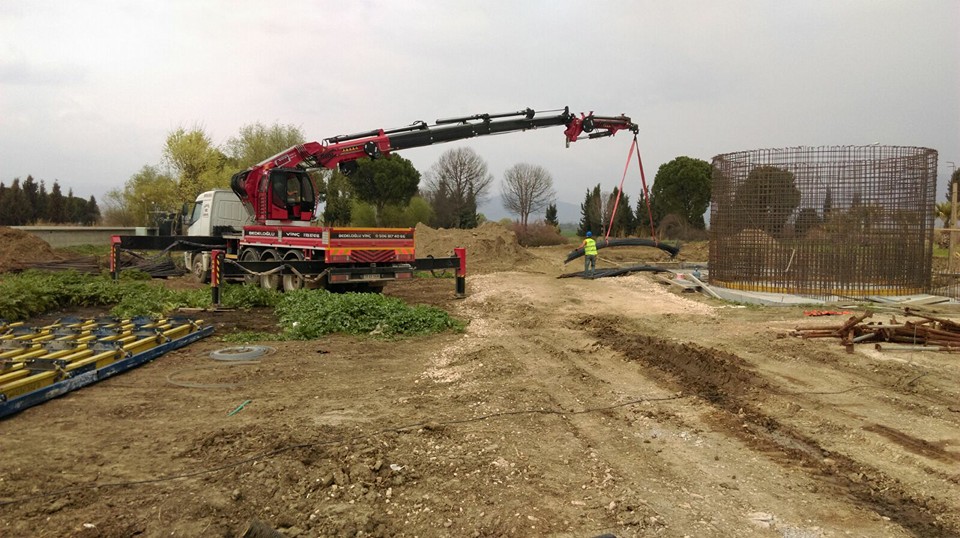 İzmir vinç - Temel inşaat ve demir montaj işleri